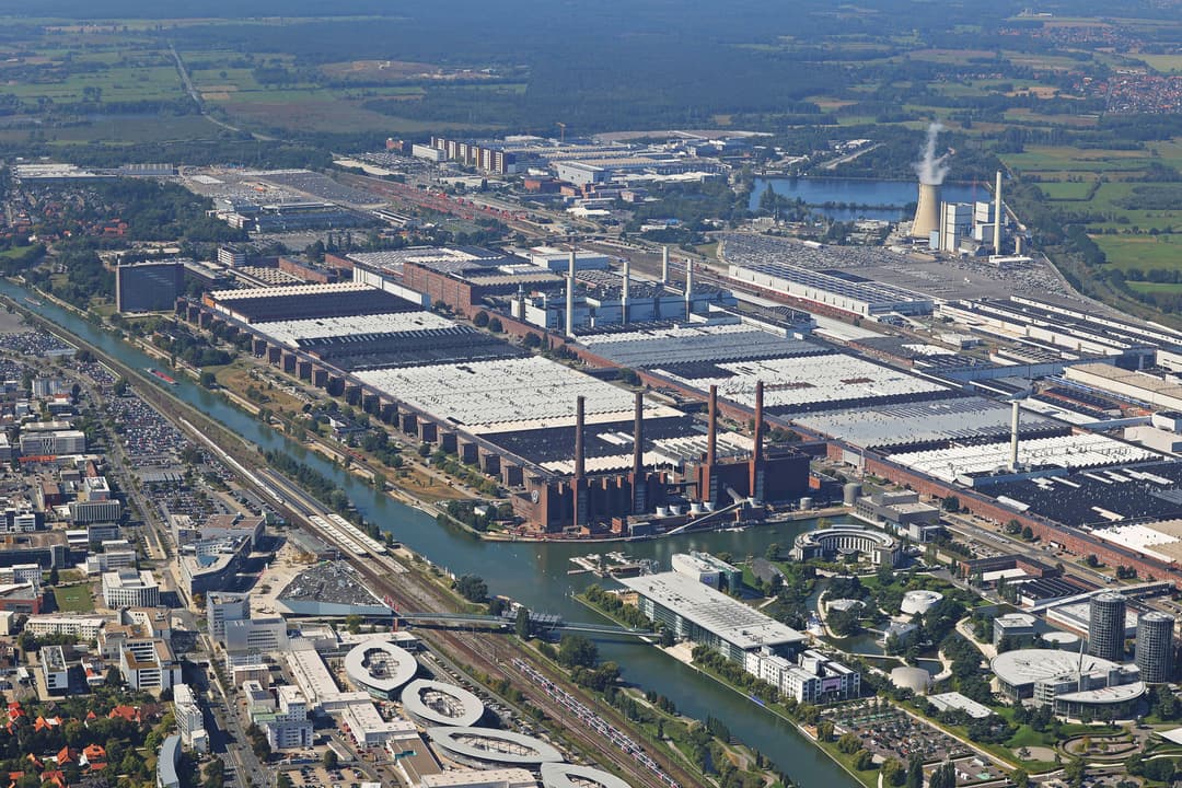 Cover Image for Largest Car Factory in the World
